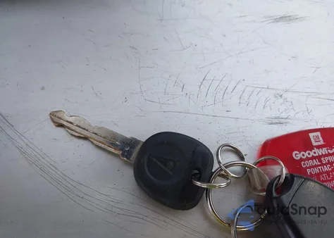 2004 Pontiac Grand Am Se from USA, damaged, VIN 1G2NE52F84M546117